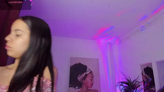 Snapshot of Aleejaa__ chatting on 03/21/25, 11:33 Aleejaa online show from 03/21/25, 11:33