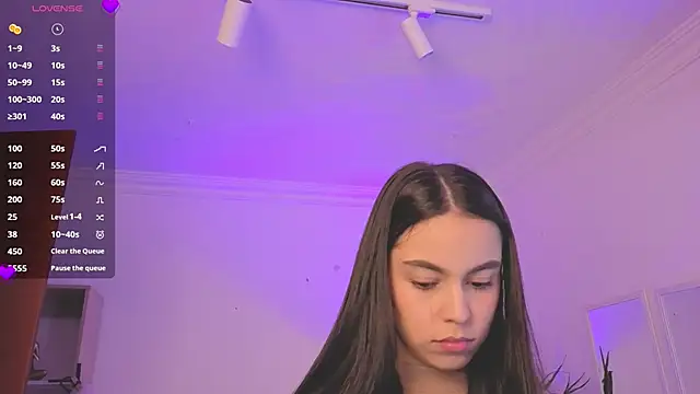 Aleejaa   online show from 04/20/26, 11:24