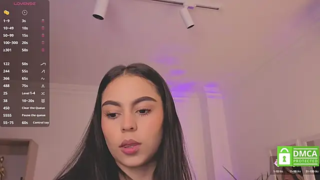 Snapshot of Aleejaa__ chatting on 10/06/25, 11:33 Aleejaa online show from 10/06/25, 11:33