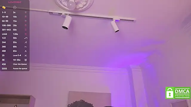 Snapshot of Aleejaa__ chatting on 10/18/25, 11:45 Aleejaa online show from 10/18/25, 11:45