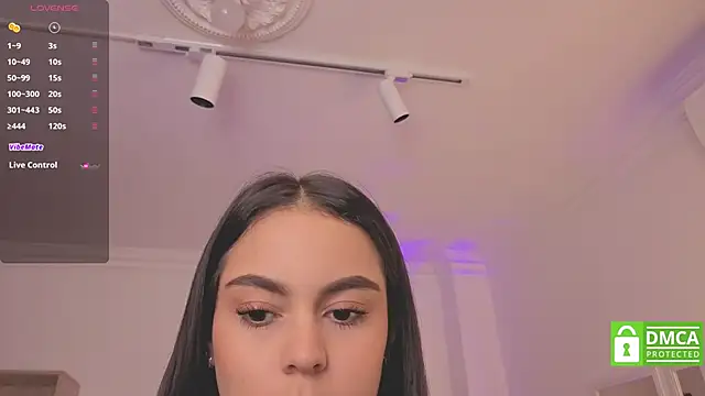 Snapshot of Aleejaa__ chatting on 10/11/25, 11:44 Aleejaa online show from 10/11/25, 11:44