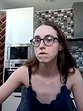 Snapshot of MartiniiSelenna chatting on 03/21/25, 09:56 MartiniiSelenna online show from 03/21/25, 09:56