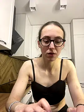 Snapshot of MartiniiSelenna chatting on 11/06/25, 06:39 MartiniiSelenna online show from 11/06/25, 06:39