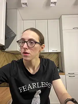 Snapshot of MartiniiSelenna chatting on 09/21/25, 05:45 MartiniiSelenna online show from 09/21/25, 05:45