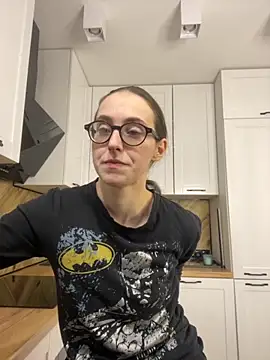 Snapshot of MartiniiSelenna chatting on 10/21/25, 05:51 MartiniiSelenna online show from 10/21/25, 05:51