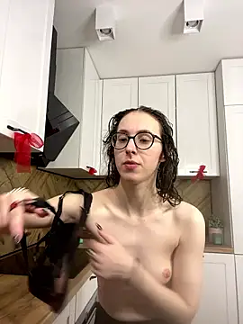 MartiniiSelenna online show from 01/13/26, 07:01