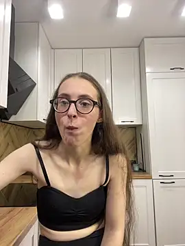 Snapshot of MartiniiSelenna chatting on 09/18/25, 05:54 MartiniiSelenna online show from 09/18/25, 05:54