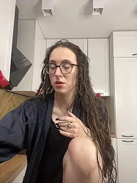 MartiniiSelenna online show from 04/19/26, 05:52