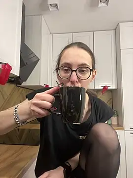 MartiniiSelenna online show from 04/13/26, 05:44