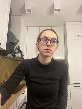 Snapshot of MartiniiSelenna chatting on 11/01/25, 06:30 MartiniiSelenna online show from 11/01/25, 06:30