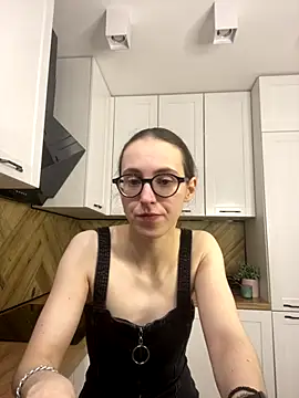 Snapshot of MartiniiSelenna chatting on 12/02/25, 06:48 MartiniiSelenna online show from 12/02/25, 06:48