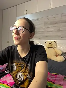 Snapshot of MartiniiSelenna chatting on 06/15/26, 05:51 MartiniiSelenna online show from 06/15/26, 05:51