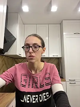 Snapshot of MartiniiSelenna chatting on 09/16/25, 05:52 MartiniiSelenna online show from 09/16/25, 05:52