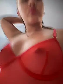 Rose-euphoria online show from 10/05/25, 01:24