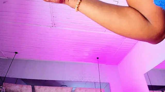 AngelineHeet online show from 12/17/25, 03:33