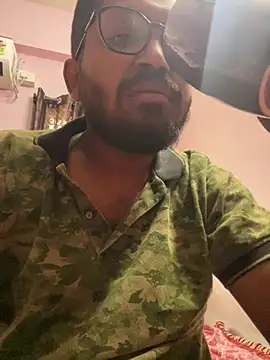 Snapshot of Yours_Teluguboii chatting on 02/17/26, 05:49 Yours Teluguboii online show from 02/17/26, 05:49