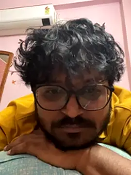 Snapshot of Yours_Teluguboii chatting on 10/12/25, 06:31 Yours Teluguboii online show from 10/12/25, 06:31