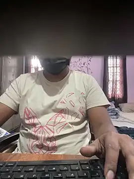 Snapshot of Yours_Teluguboii chatting on 03/03/25, 10:38 Yours Teluguboii online show from 03/03/25, 10:38