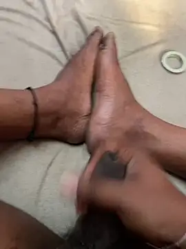 Snapshot of Yours_Teluguboii chatting on 02/13/26, 11:54 Yours Teluguboii online show from 02/13/26, 11:54