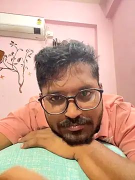 Snapshot of Yours_Teluguboii chatting on 10/23/25, 08:24 Yours Teluguboii online show from 10/23/25, 08:24