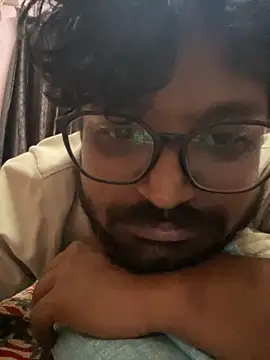 Snapshot of Yours_Teluguboii chatting on 10/06/25, 07:58 Yours Teluguboii online show from 10/06/25, 07:58