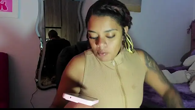 ladyrd1 online show from 09/13/25, 10:21