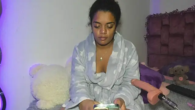 Snapshot of ladyrd1 chatting on 01/12/26, 07:48 ladyrd1 online show from 01/12/26, 07:48