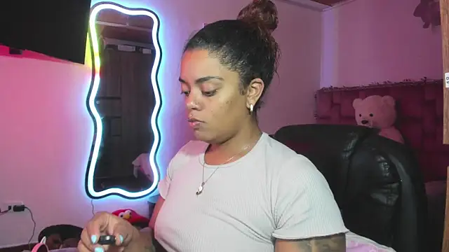 ladyrd1 online show from 03/07/26, 07:08