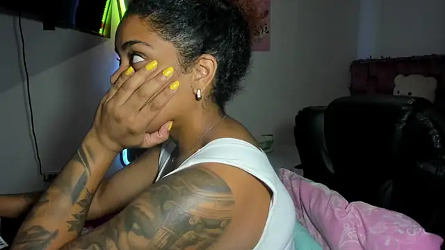 ladyrd1 online show from 03/13/26, 02:49