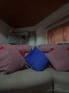 Snapshot of ladyrd1 chatting on 02/01/26, 11:14 ladyrd1 online show from 02/01/26, 11:14