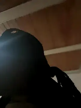 ladyrd1 online show from 10/21/25, 08:03