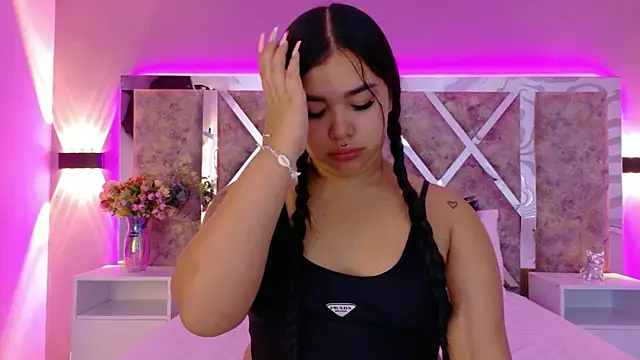 MarianaGarciaa   online show from 09/20/25, 11:26