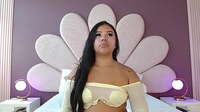 Snapshot of MarianaGarciaa__ chatting on 05/09/26, 07:06 MarianaGarciaa online show from 05/09/26, 07:06