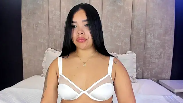 MarianaGarciaa   online show from 02/17/26, 07:11