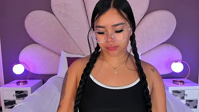 MarianaGarciaa   online show from 02/21/26, 11:34