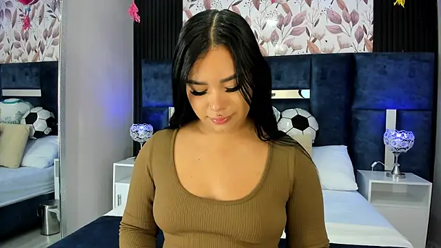 Snapshot of MarianaGarciaa__ chatting on 07/04/26, 06:56 MarianaGarciaa online show from 07/04/26, 06:56