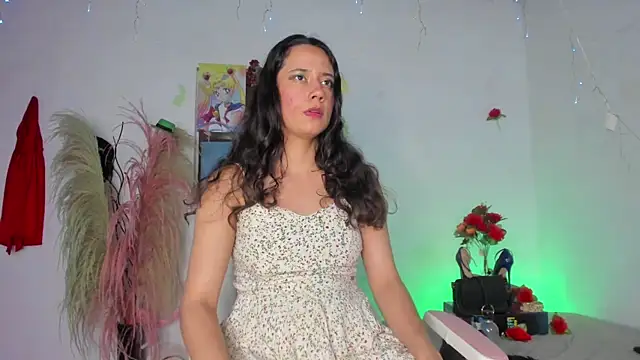 Snapshot of lovely_kitt chatting on 07/17/26, 01:36 lovely kitt online show from 07/17/26, 01:36