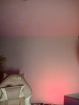 lovely kitt online show from 10/26/25, 03:07