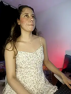 lovely kitt online show from 10/03/25, 12:36