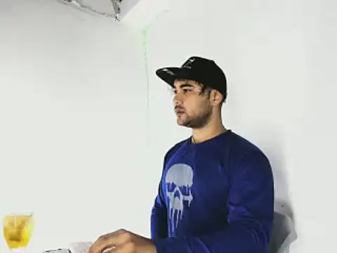 Sebas-hott online show from 09/29/25, 11:43