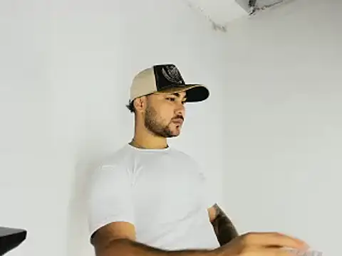 Sebas-hott online show from 11/01/25, 10:36