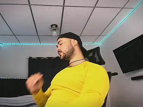 Sebas-hott online show from 02/11/26, 09:14