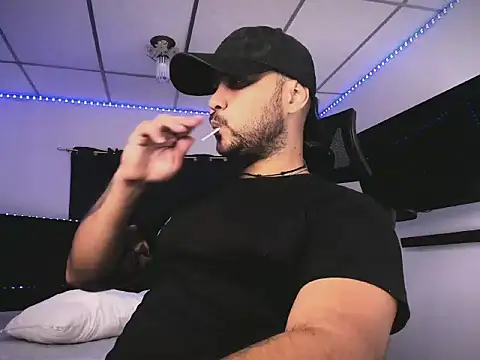 Sebas-hott online show from 02/28/26, 11:48