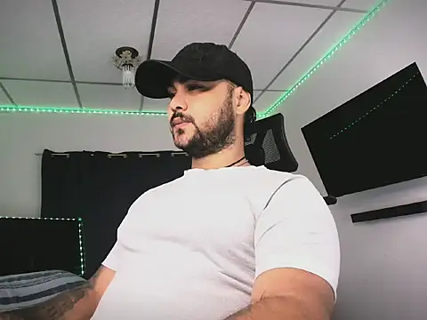 Sebas-hott online show from 02/15/26, 09:25