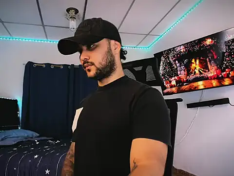 Sebas-hott online show from 12/15/25, 10:59