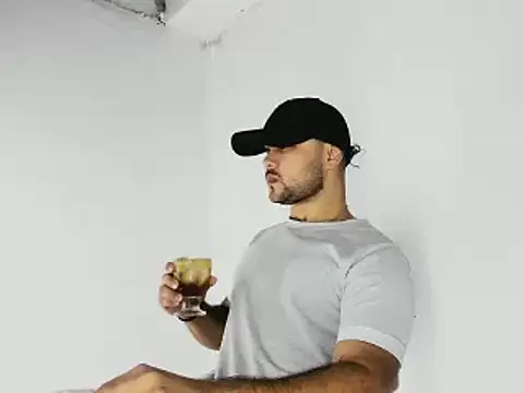 Sebas-hott online show from 10/30/25, 10:39