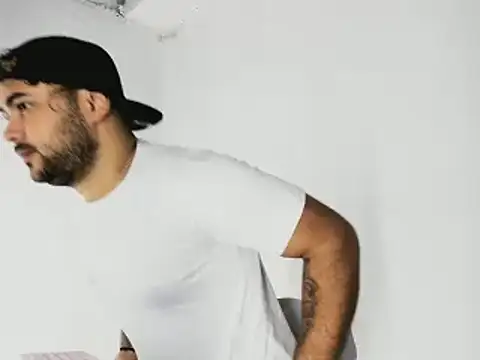 Sebas-hott online show from 10/22/25, 10:41