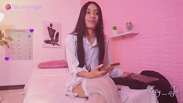 Lucy joi online show from 03/20/26, 02:23