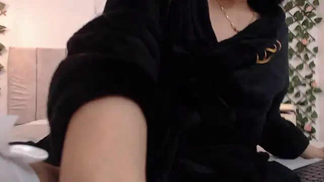 Snapshot of Lucy_joi chatting on 07/17/26, 05:15 Lucy joi online show from 07/17/26, 05:15