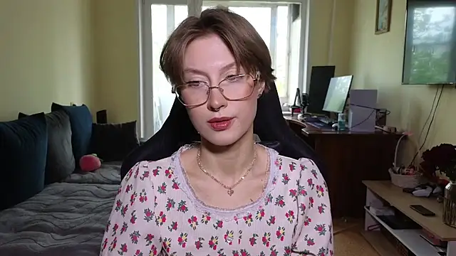 MalvinaBlum online show from 05/17/26, 03:06
